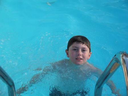 greg a la piscine chez des amis a la rochelle